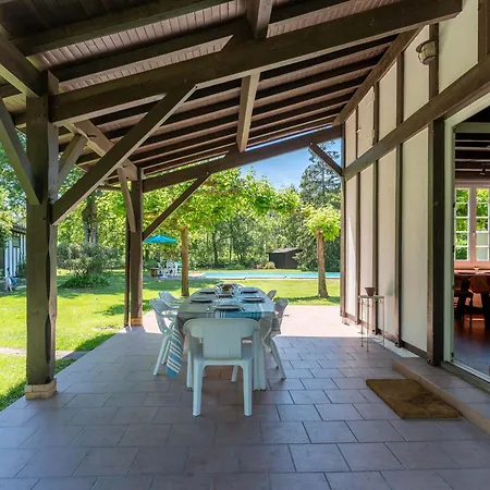 Maison A Parentis-en-born: Piscine, 6 Pers., Proche Et Ocean, Pistes Cyclables - Fr-1-319-553 *